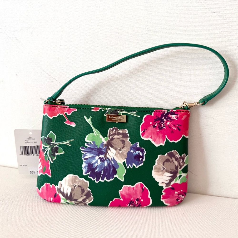 NWT Kate Spade Bridgewater Drive Green Floral Medium Wristlet